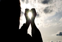 精彩比赛持续进行，国内女足队落地生根