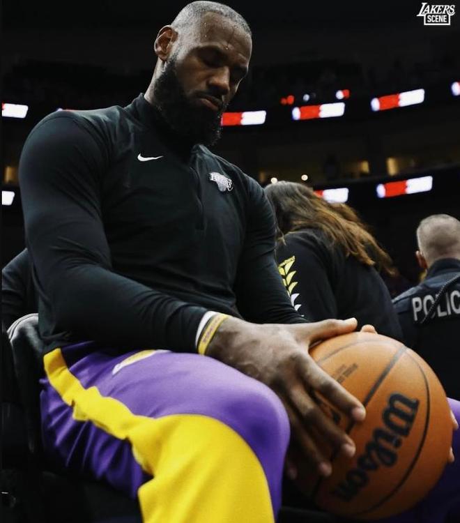 开运体育网站-包含湖人遭遇三连败，詹姆斯状态低迷的词条