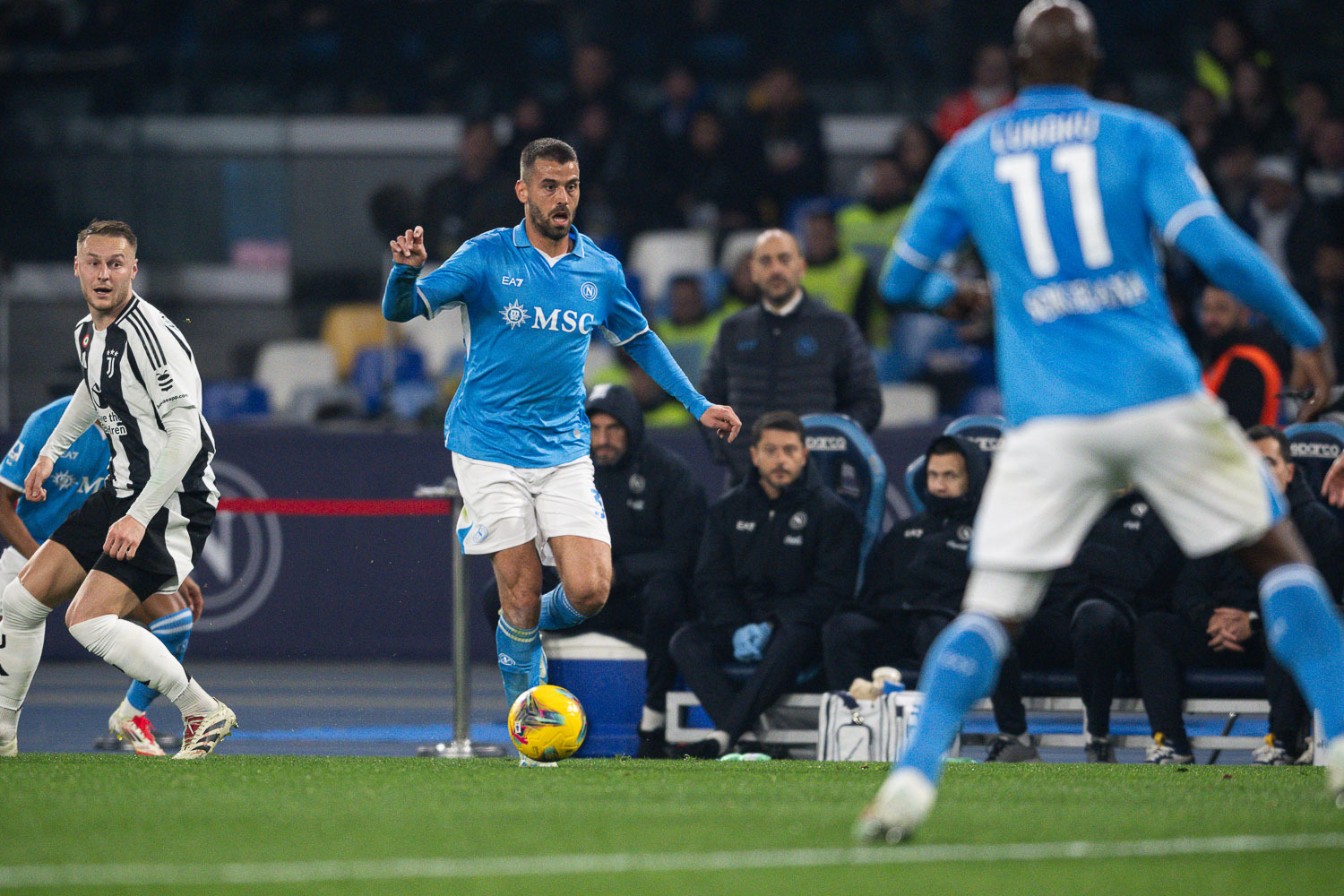 开云体育在线入口-罗马客场大胜那不勒斯，不败纪录持续