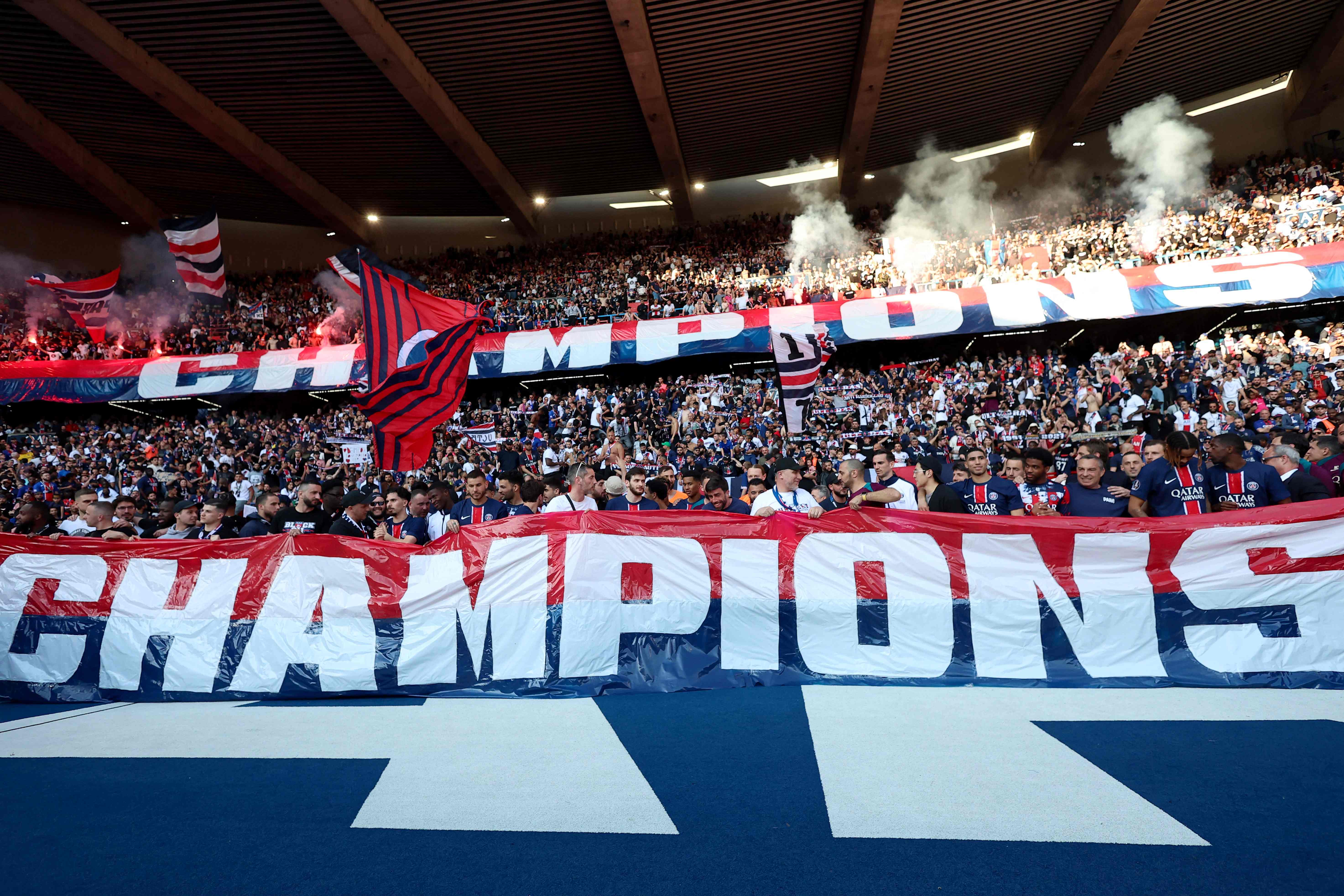 开yun体育官网-巴黎圣日耳曼队争辩杯赛资格，积极备战的简单介绍