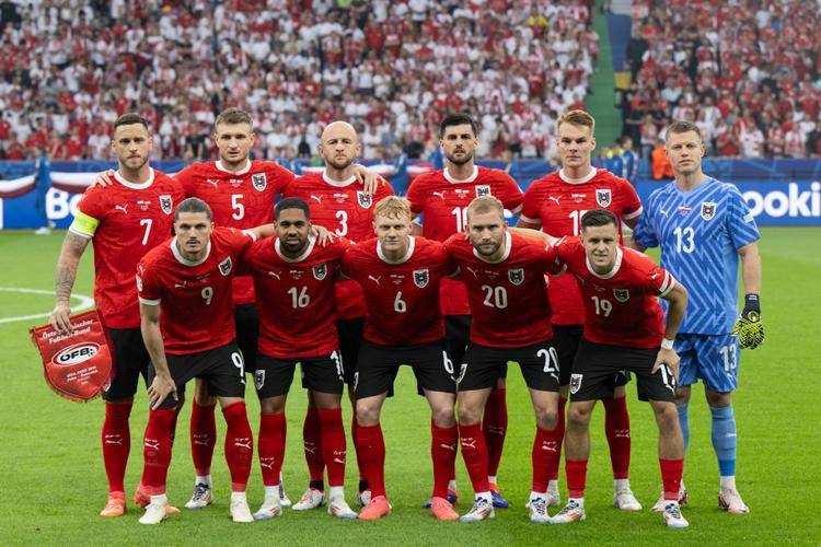 云开体育官网-奥地利国家队在比赛中精彩表现，一路杀入决赛