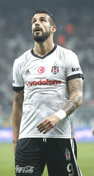 开云体育在线入口-激情四射的欧洲顶级比赛，球员拼尽全力，欧洲足球比赛视频